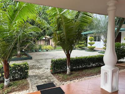 Sunshine Holiday Resort -Sella カタラガマ エクステリア 写真